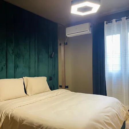 Dea'S Apartment: Hidden Gem Tirana Exterior photo